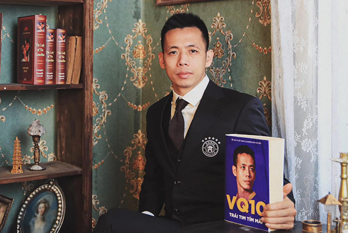 Văn Quyết nhận 21 tỷ đồng tiền lót tay từ CLB Hà Nội - Ảnh: Hà Nội FC