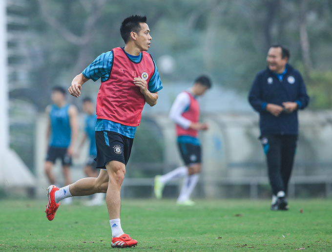 Thông qua Văn Quyết, CLB Hà Nội gửi gắm nhiều thông điệp xoay quanh việc hợp tác, làm việc với cầu thủ - Ảnh: Hà Nội FC