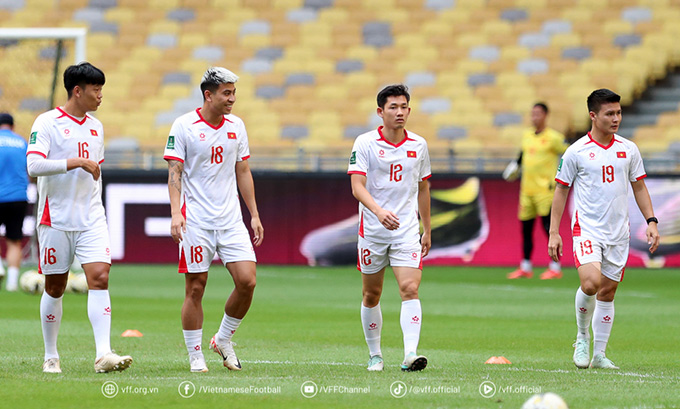 Hai Long sẽ khoác áo số 12 mà Xuân Son để lại - Ảnh: VFF